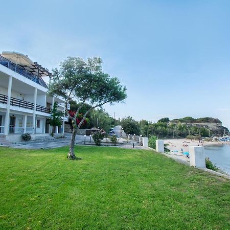 Paradiso Del Mare On The Beach By "Elite" พลานอส ภายนอก รูปภาพ