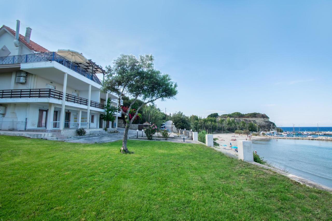 Paradiso Del Mare On The Beach By "Elite" พลานอส ภายนอก รูปภาพ