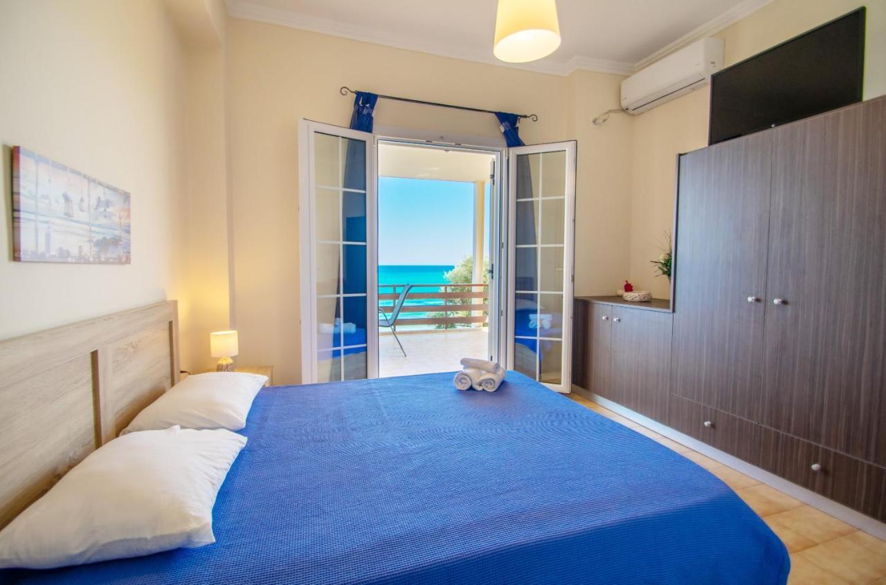 Paradiso Del Mare On The Beach By "Elite" พลานอส ภายนอก รูปภาพ