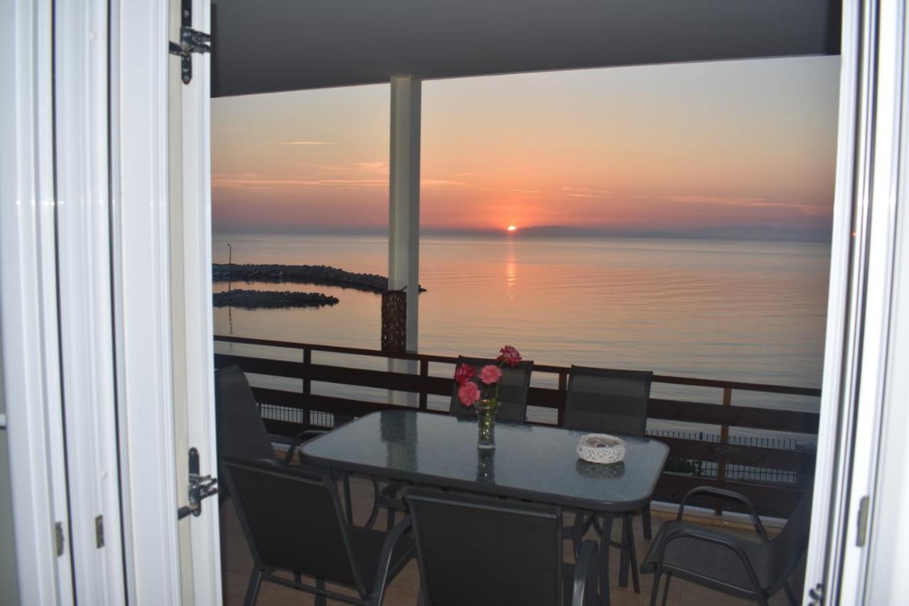 Paradiso Del Mare On The Beach By "Elite" พลานอส ภายนอก รูปภาพ